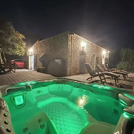 Villa 2 Avec Jacuzzi